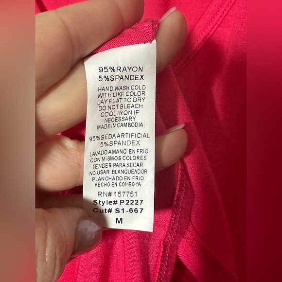 Shop Basic Pink V-Neck Top with Dolman Sleeves Size Medium Barbie Core - Picture 5 of 5